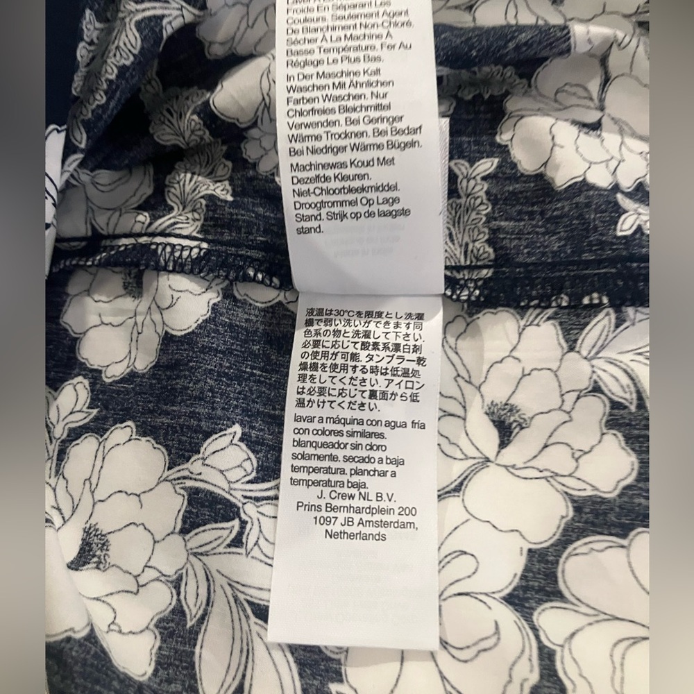 NWT J.Crew cotton sundress
Size medium
Blue and white floral - Picture 6 of 8